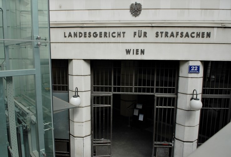 Viertelmillion Euro ergaunert und verzockt - volles Geständnis vor Wiener Gericht