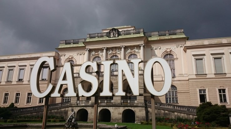 Neue Probleme bei Casinos Austria: Betriebsräte kritisieren Generaldirektor