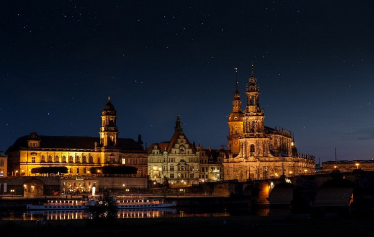 Dresden: Spielsüchtiger betrügt Freunde um 447.000 Euro