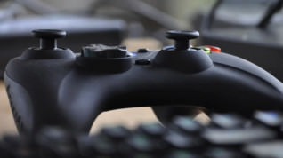 Titelbild zu FIFA- Lootboxen haben Suchtpotenzial