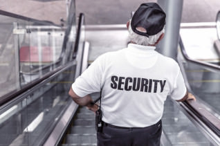 Titelbild zu Londoner Casino: Spieler randaliert und Security schaut zu