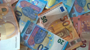 Titelbild zu GlüStV: Wie einfach ist die Limiterhöhung auf 10.000 € pro Monat?