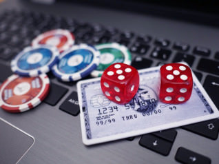 Titelbild zu Knossi und sein Sinneswandel über das Casino-Streaming