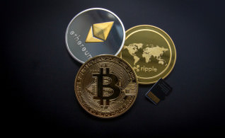 Titelbild zu Britischer Finanzausschuss will Kryptohandel als Glücksspiel regulieren