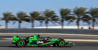Titelbild zu Formel 1: Probleme bei Sauber mit Schweizer Behörden wegen Stake-Sponsoring