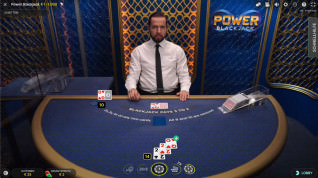 Titelbild zu Power Blackjack von Evolution Gaming im Test