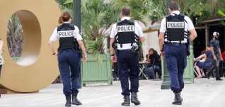 Titelbild zu Berlin: Neue Razzien gegen illegales Glücksspiel in Gaststätten und Imbissen