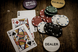 Titelbild zu 10 nervige Verhaltensweisen am Pokertisch