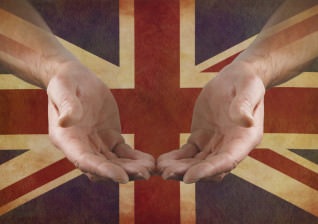 Titelbild zu UK-Markt: Freispiel Bonus Steuer und Steuererhöhung für Online Casinos