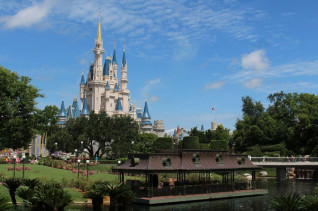 Titelbild zu Walt Disney steigt intensiver in das Glücksspielgeschäft ein